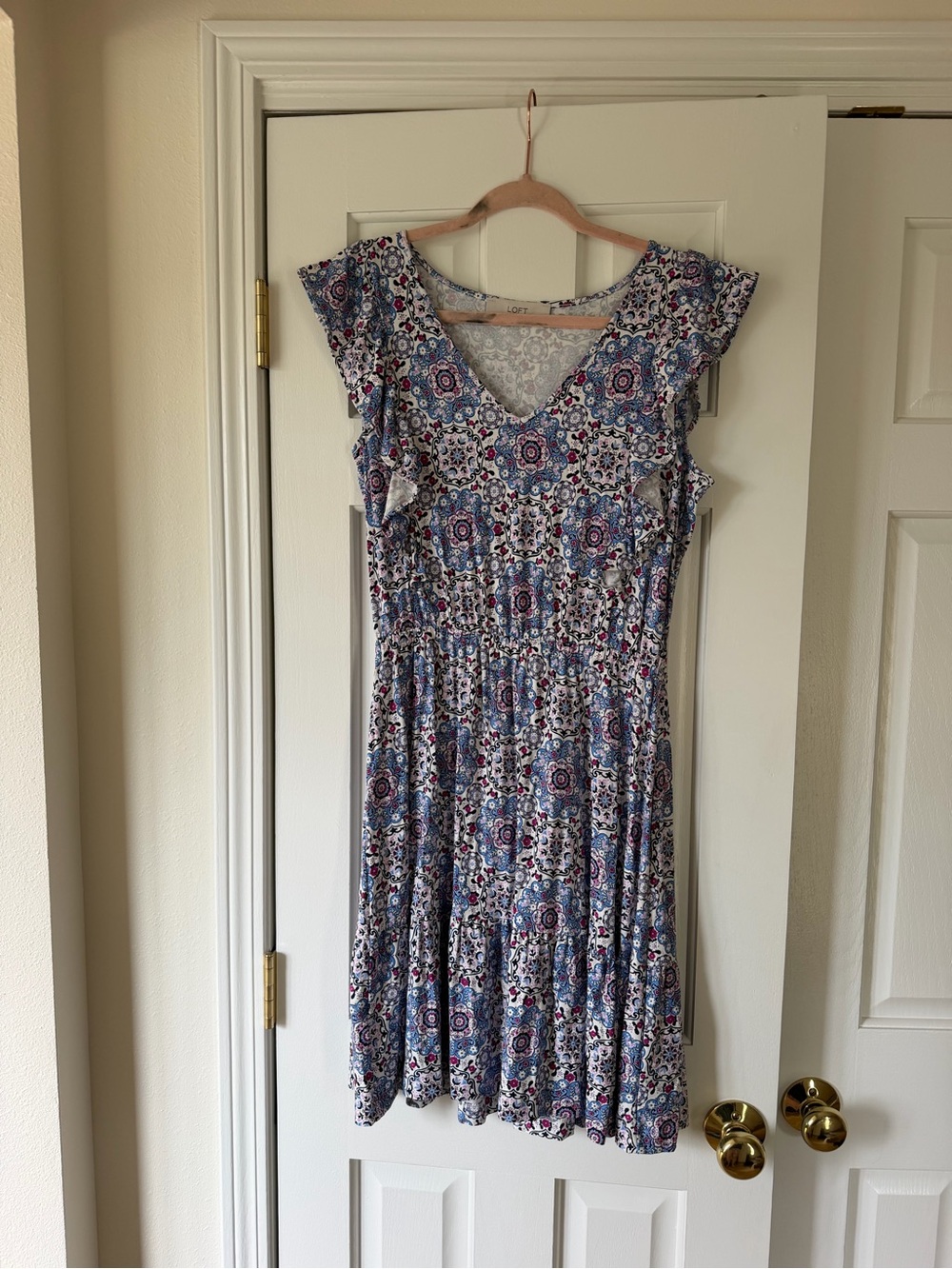LOFT Floral Print V-Neck Flutter Sleeve Dress in Blue and White